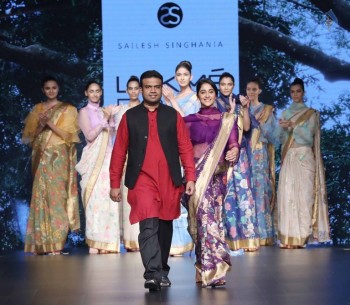 Celebrities at LFW Summer Resort 2017 - 40 of 71