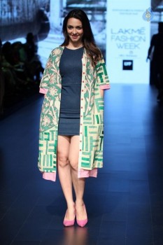 Celebrities at LFW Summer Spring 2016 Day 2 - 37 of 54