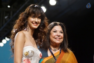 Celebrities at LFW Winter 2017 Show - 10 of 40