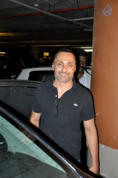 Celebrities at Mumbai Airport - 18 of 34