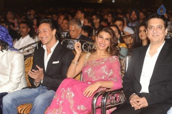 Celebrities at Mumbai Police Melawa Umang 2016 - 32 of 111
