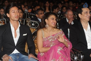 Celebrities at Mumbai Police Melawa Umang 2016 - 66 of 111