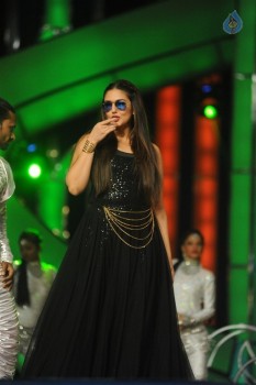 Celebrities at Mumbai Police Melawa Umang 2016 - 93 of 111