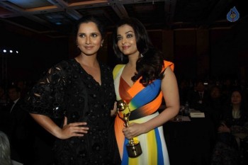 Celebrities at NRI of the Year Awards 2016 - 30 of 40