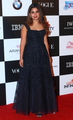 Celebrities at Red Carpet Of Vogue Women Of The Year 2017 - 27 of 39
