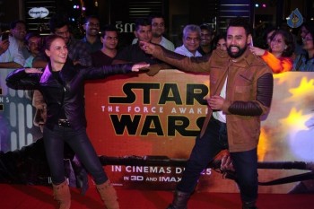 Celebrities at Star Wars The Force Awakens Premiere - 30 of 35