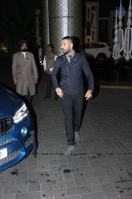 Celebrities at Zaheer Khan Engagement Party - 34 of 43