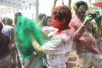 Celebrities at ZOOM Holi 2016 - 52 of 65