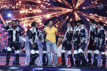 Celebrities Perform at Umang 2017 Show - 38 of 97