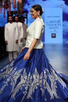 Celebrities Snapped on Day 3 of LFW Summer Resort 2016 - 28 of 57