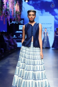 Celebrities Snapped on Day 3 of LFW Summer Resort 2016 - 29 of 57