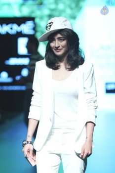 Celebrities Snapped on Day 3 of LFW Summer Resort 2016 - 40 of 57