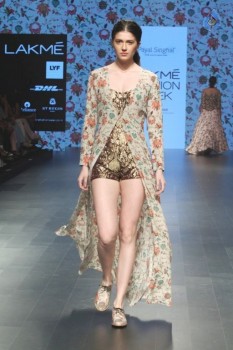 Celebrities Snapped on Day 3 of LFW Summer Resort 2016 - 41 of 57