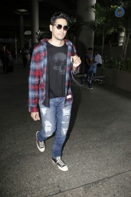 Celebrities Spotted at Airport - 40 of 41
