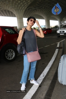 Celebrities Spotted at Airport - 6 of 21