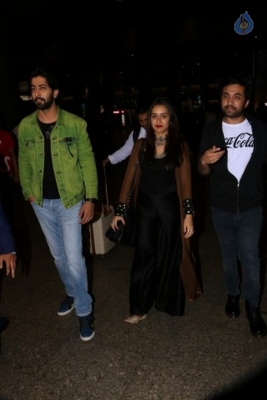 Celebrities Spotted at Airport - 10 of 21