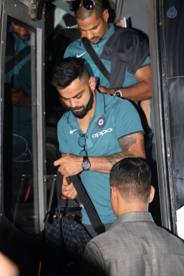 Celebrities Spotted At Airport - 11 of 21