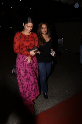 Celebrities Spotted at Airport - 30 of 51