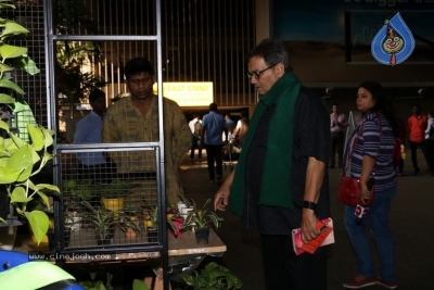 Celebrities Spotted at Airport Photos - 25 of 54