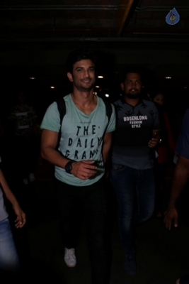 Celebrities Spotted at Mumbai Airport - 1 of 42