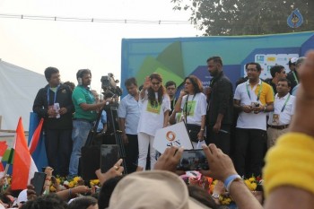 Celebrities Spotted at The Mumbai Marathon 2017 - 20 of 26