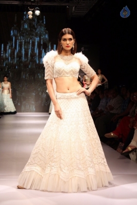 Celebrities Walks On Ramp at IIJW 2017 - 6 of 27