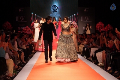 Celebrities Walks On Ramp at IIJW 2017 - 22 of 27