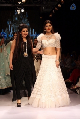 Celebrities Walks On Ramp at IIJW 2017 - 24 of 27