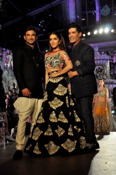 Celebrities Walks the Ramp at LFW Winter Festive 2016 - 29 of 63