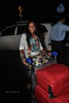 Celebs at Mumbai Airport - 22 of 23