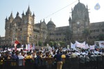 Celebs at Standard Chartered Mumbai Marathon 2015 - 53 of 60