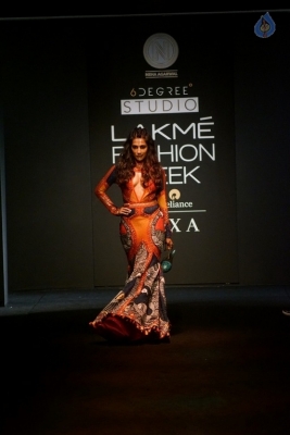 Chitrangada Singh Walks the Ramp at LFW 2017 - 13 of 27