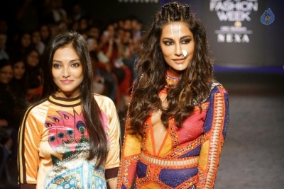 Chitrangada Singh Walks the Ramp at LFW 2017 - 25 of 27