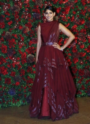 Deepika - Ranveer Mumbai Reception  - 51 of 93