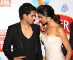 Deepika n Siddharth with Kingfisher Calendar Babes - 35 of 60