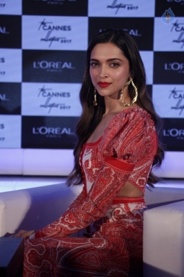 Deepika Unveils Loreal Paris New Cannes Collection 2017 - 11 of 19