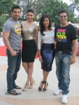 Desi Boyz Movie Press Meet - 2 of 20