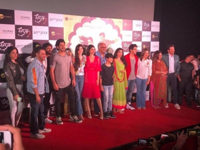 Dhadak Trailer Launch Photos - 7 of 14