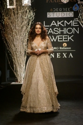 Dia Mirza at LFW Winter Festive 2017 - 5 of 21