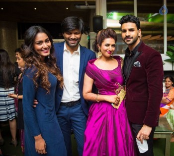 Divyanka and Vivek Wedding Party - 33 of 42