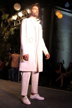 Elle India Graduates Fashion Show - 22 of 53