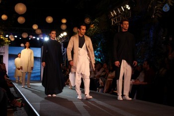 Elle India Graduates Fashion Show - 33 of 53