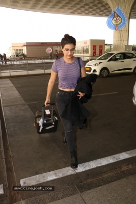 Fatima Sana Shaikh Spotted at Airport - 1 of 10