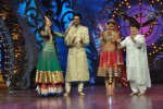 Genelia n Malaika at Nachle Ve Spot - 15 of 57