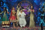 Genelia n Malaika at Nachle Ve Spot - 53 of 57