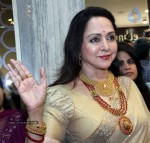 Hema Malini Inaugurates Malabar Store - 4 of 18