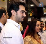 Hema Malini Inaugurates Malabar Store - 14 of 18