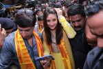 Kareena Heroine Music Launch at Siddhivinayak Temple - 26 of 45