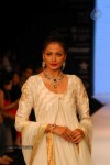 Hot Celebs at IIJW 2012 Show - 119 of 238