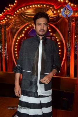 Irrfan Khan n Parvathy Promotes Qarib Qarib Singlle - 11 of 11